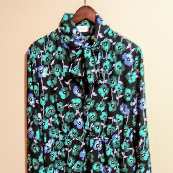 Sunday Best | Flower Dress - Picture 1 of 4